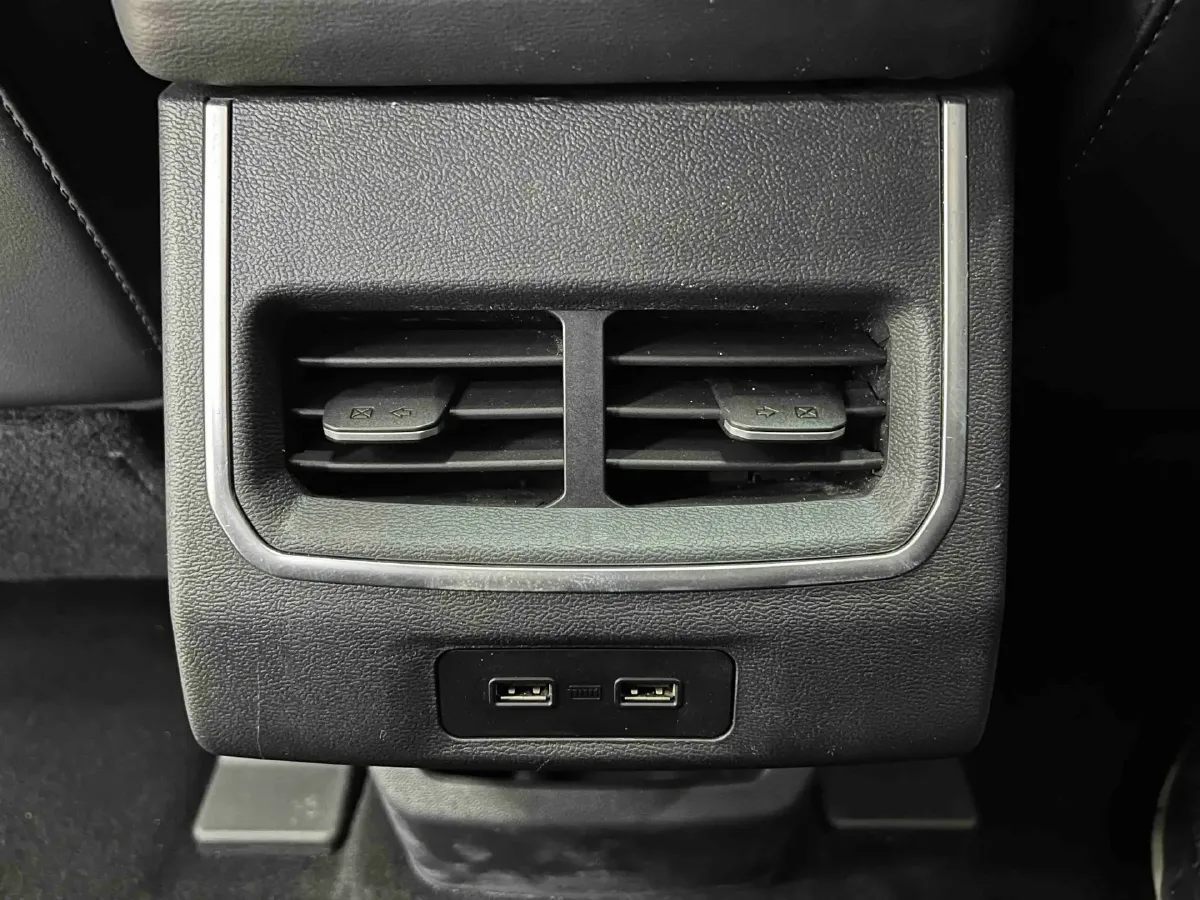 2021 Haval H6 1.5T 150HP L4 7DCT,autocango,china used car exporter,china ev exporter,chinese used car exporter,chinese used ev exporter