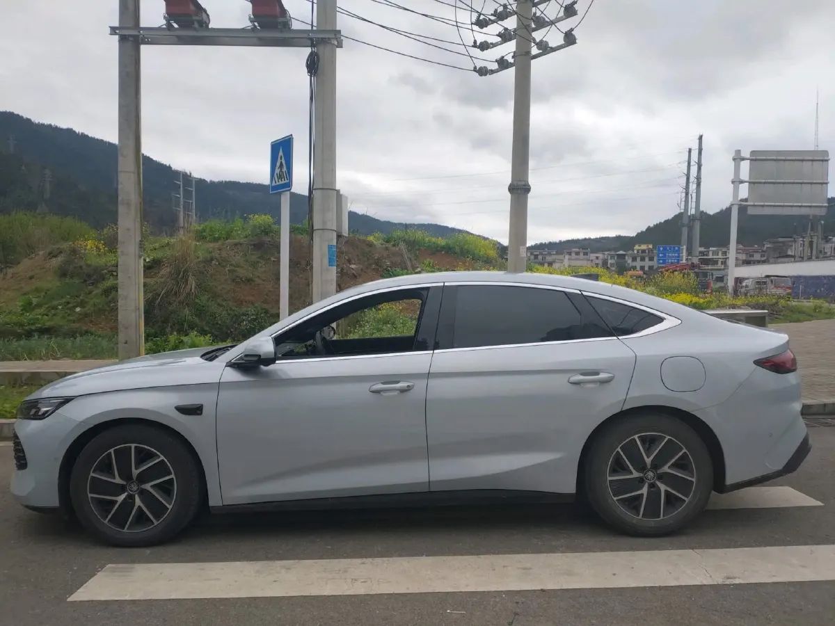 2025 BYD QinL 1.5L 101HP L4 E-CVT PHEV 10.08KWH,autocango,china used car exporter,china ev exporter,chinese used car exporter,chinese used ev exporter