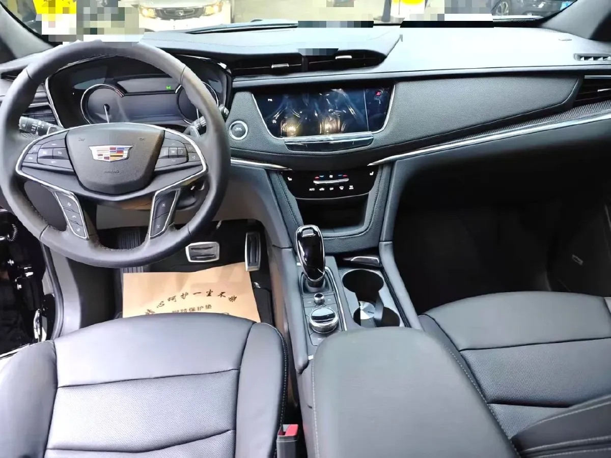 2022 Cadillac XT5 2.0T 237HP L4 9AT,autocango,china used car exporter,china ev exporter,chinese used car exporter,chinese used ev exporter
