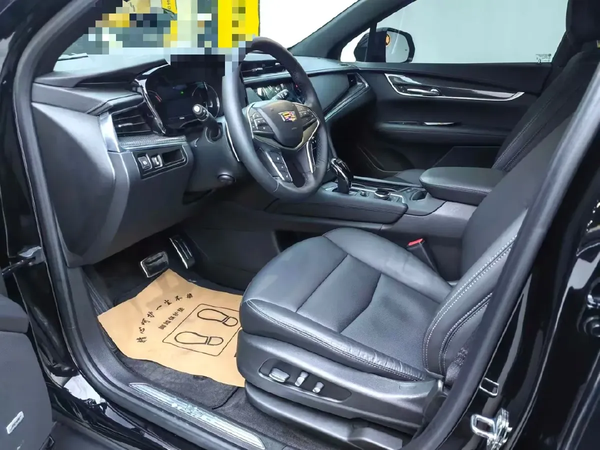 2022 Cadillac XT5 2.0T 237HP L4 9AT,autocango,china used car exporter,china ev exporter,chinese used car exporter,chinese used ev exporter