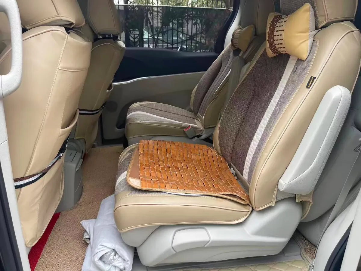 2023 Buick GL8 2.0T 237HP L4 9AT,autocango,china used car exporter,china ev exporter,chinese used car exporter,chinese used ev exporter
