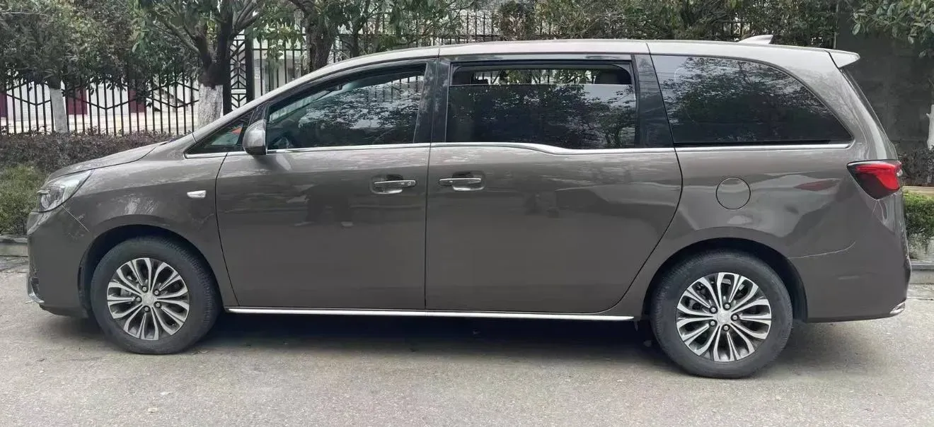 2023 Buick GL8 2.0T 237HP L4 9AT,autocango,china used car exporter,china ev exporter,chinese used car exporter,chinese used ev exporter