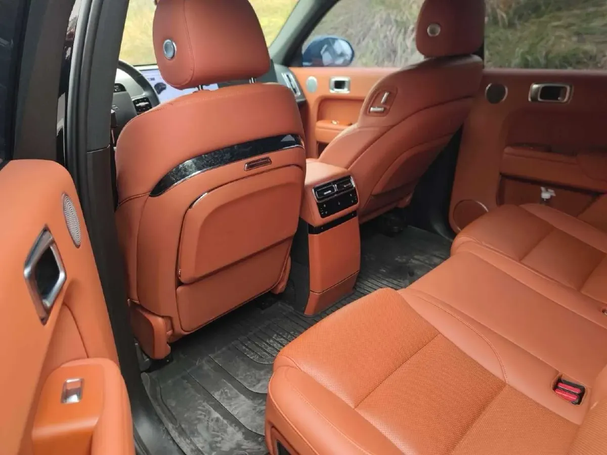 2024 Li L8 Range Extended 154HP REEV 42.8KWH,autocango,china used car exporter,china ev exporter,chinese used car exporter,chinese used ev exporter