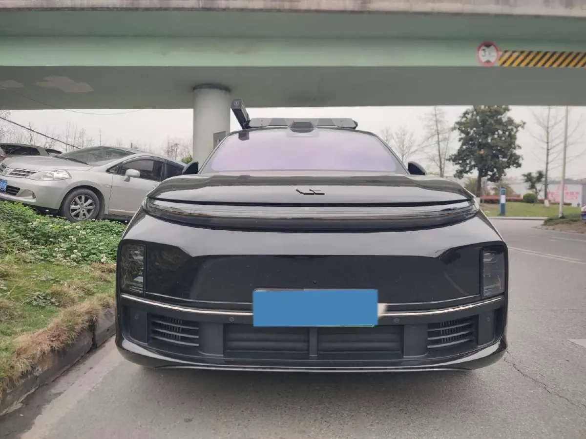 2024 Li L8 Range Extended 154HP REEV 42.8KWH,autocango,china used car exporter,china ev exporter,chinese used car exporter,chinese used ev exporter