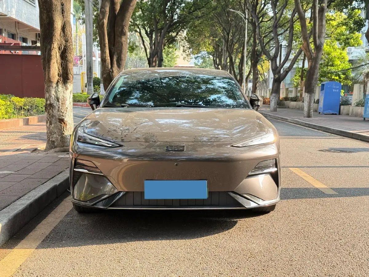 2024 Geely Galaxy E8 BEV 62KWH,autocango,china used car exporter,china ev exporter,chinese used car exporter,chinese used ev exporter