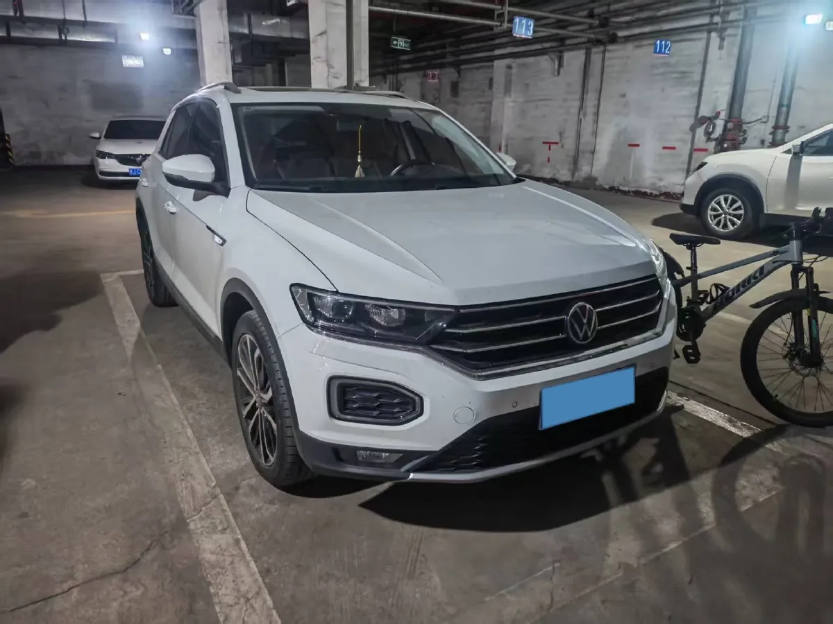 2021 Volkswagen T-Roc 1.4T 150HP L4 7DCT,autocango,china used car exporter,china ev exporter,chinese used car exporter,chinese used ev exporter