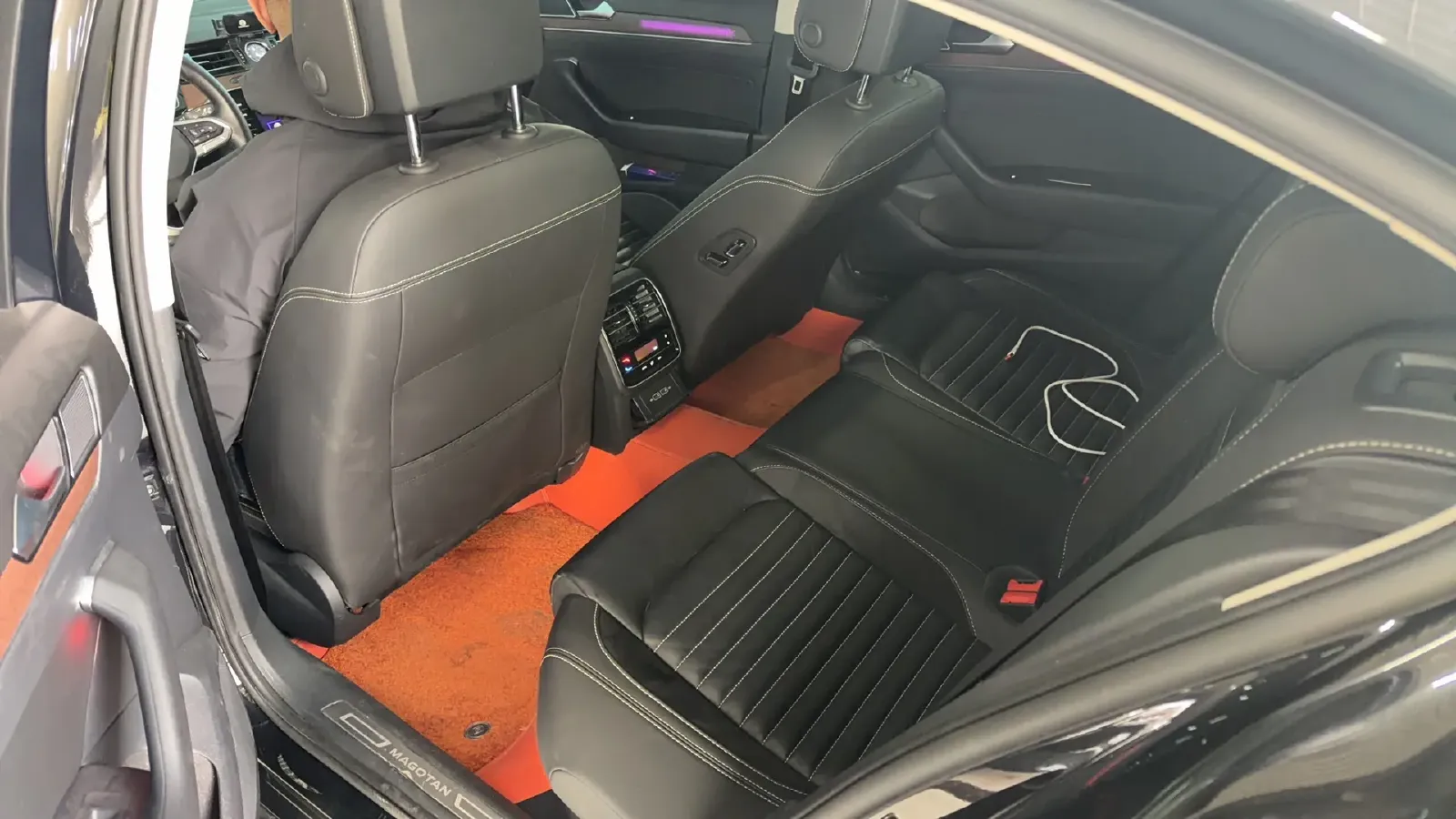 2020 Volkswagen Magotan 2.0T 186HP L4 7DCT,autocango,china used car exporter,china ev exporter,chinese used car exporter,chinese used ev exporter