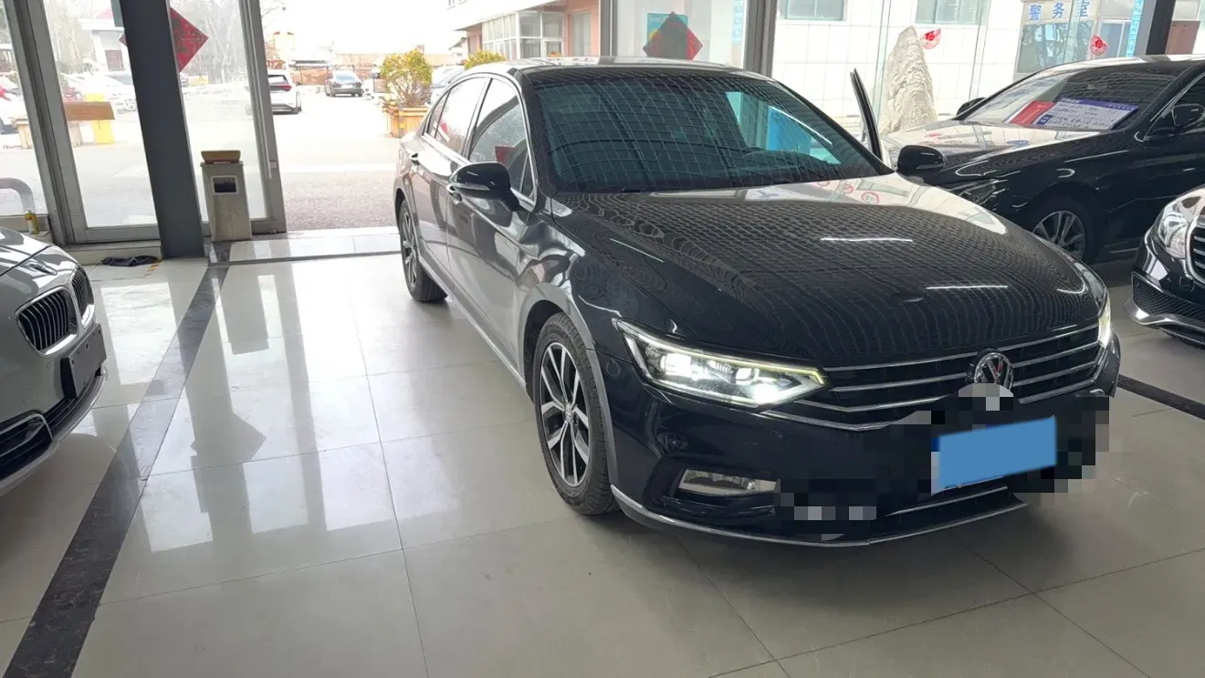 2020 Volkswagen Magotan 2.0T 186HP L4 7DCT,autocango,china used car exporter,china ev exporter,chinese used car exporter,chinese used ev exporter