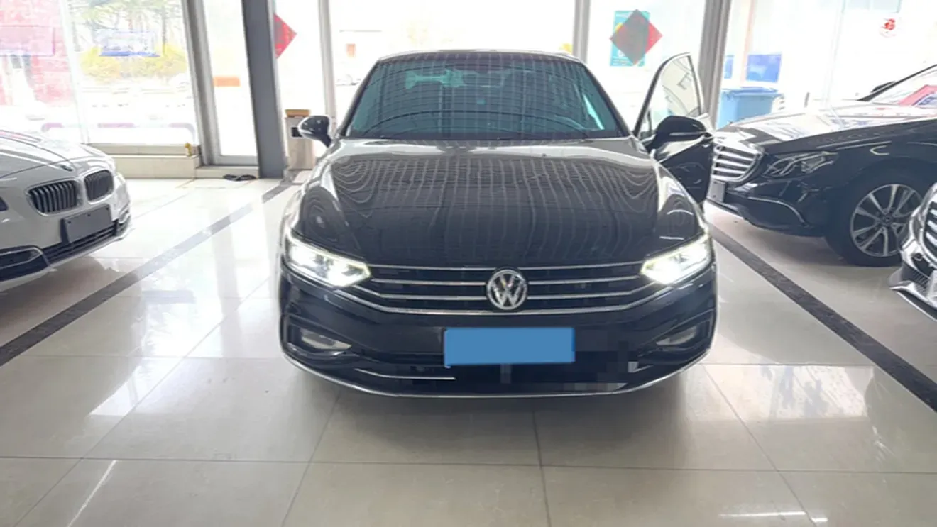 2020 Volkswagen Magotan 2.0T 186HP L4 7DCT,autocango,china used car exporter,china ev exporter,chinese used car exporter,chinese used ev exporter