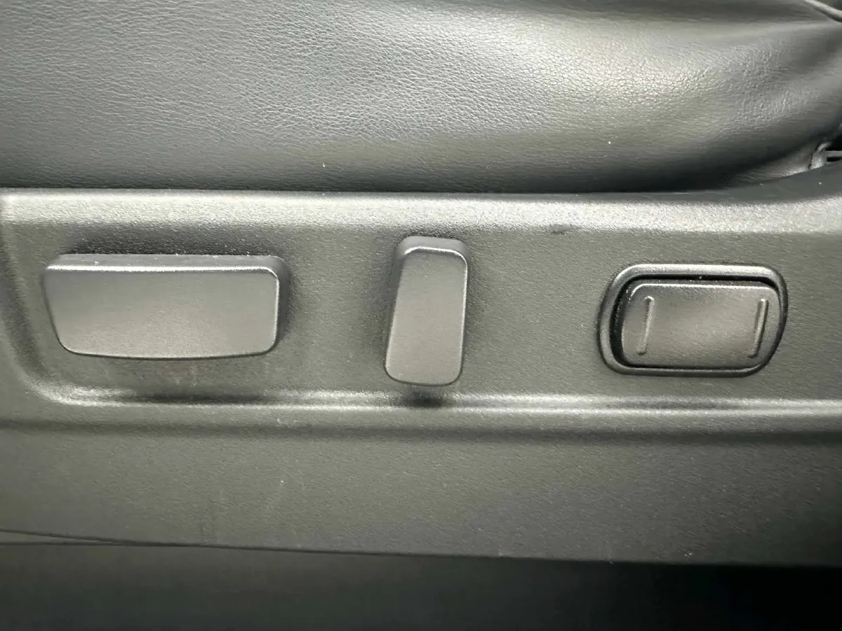 2021 Mitsubishi Outlander 2.0L 166HP L4 CVT,autocango,china used car exporter,china ev exporter,chinese used car exporter,chinese used ev exporter