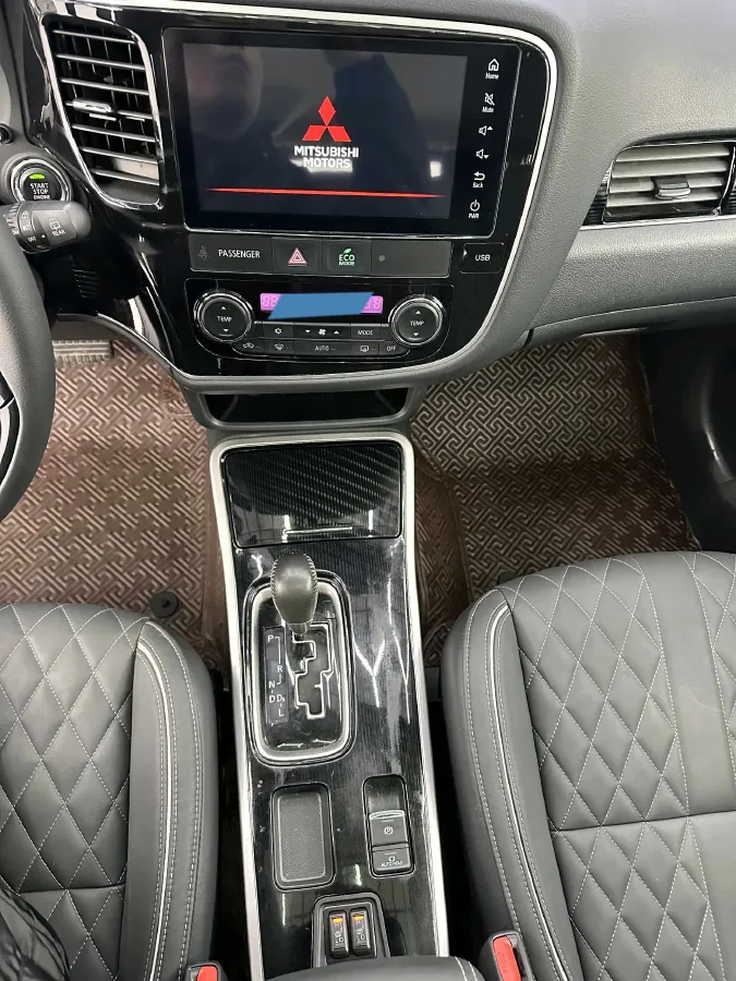 2021 Mitsubishi Outlander 2.0L 166HP L4 CVT,autocango,china used car exporter,china ev exporter,chinese used car exporter,chinese used ev exporter