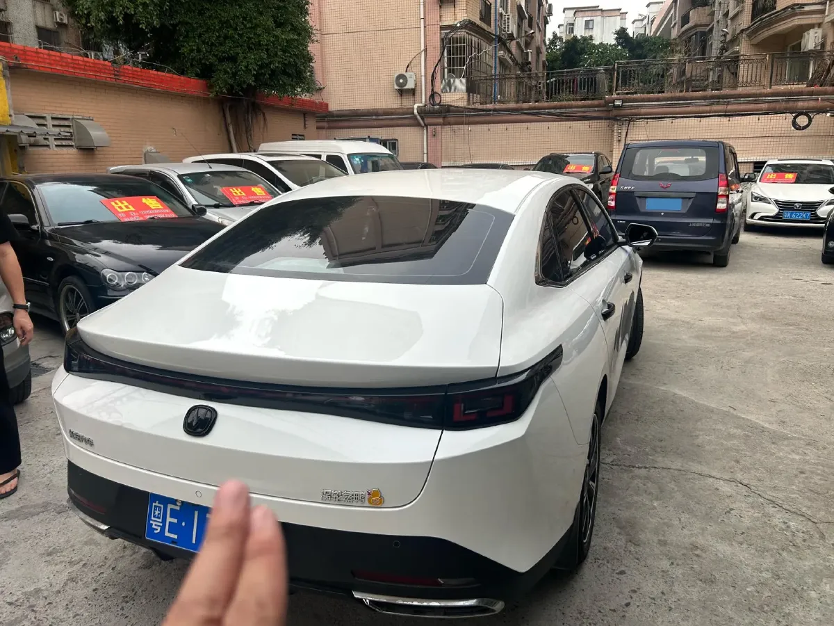 2025 ChangAn Eado 1.5T 192HP L4 7DCT,autocango,china used car exporter,china ev exporter,chinese used car exporter,chinese used ev exporter