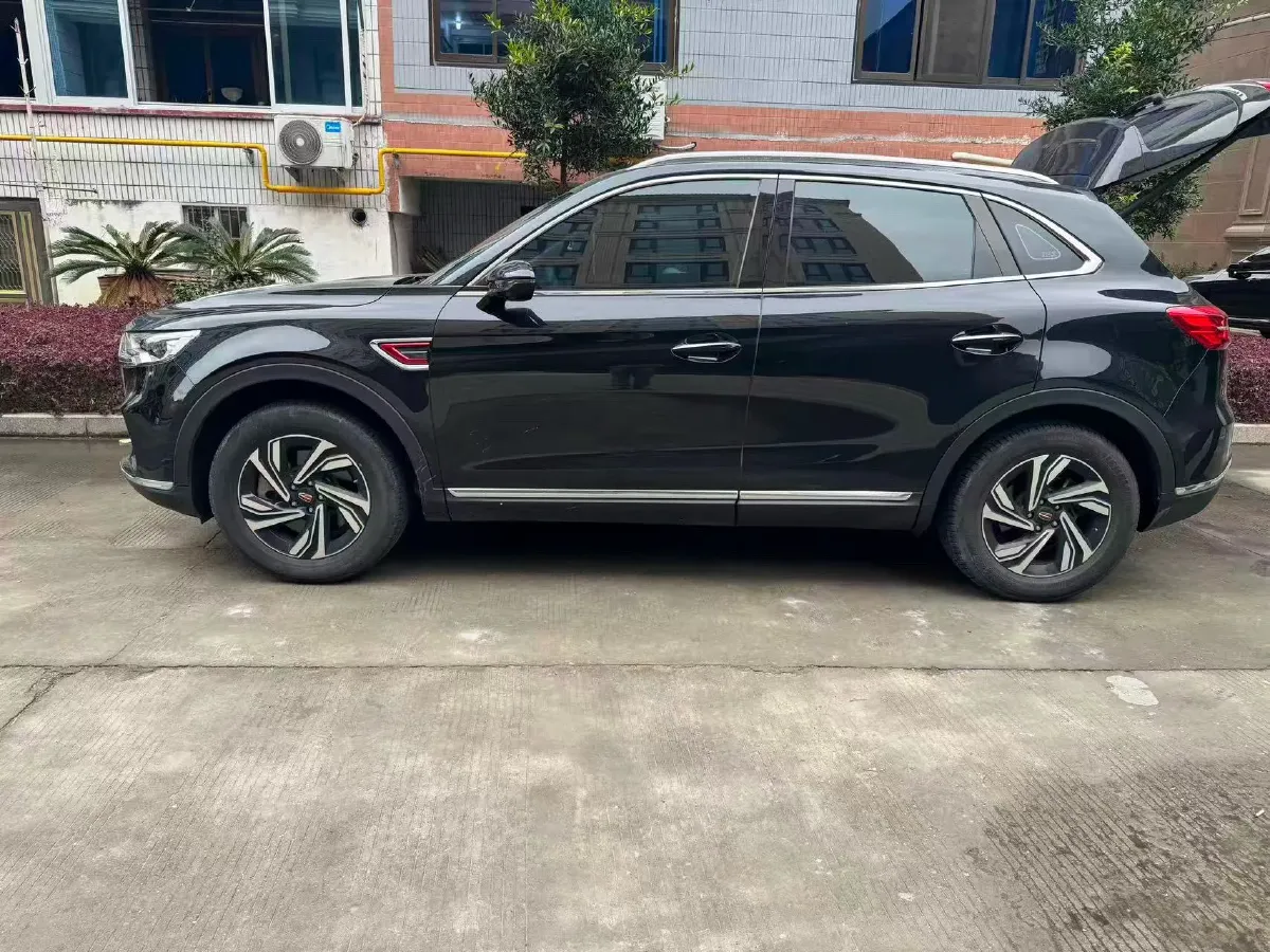 2022 HongQi HS5 2.0T 224HP L4 6AT,autocango,china used car exporter,china ev exporter,chinese used car exporter,chinese used ev exporter