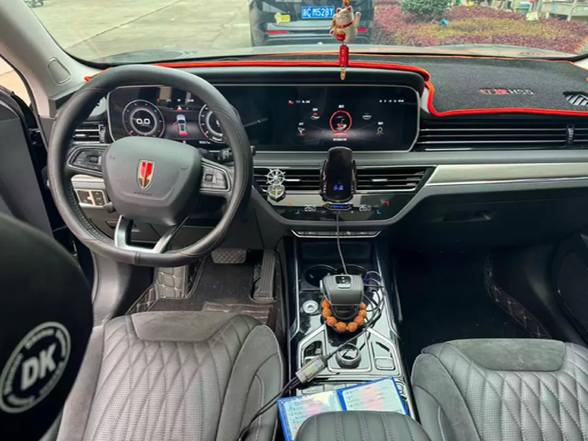 2022 HongQi HS5 2.0T 224HP L4 6AT,autocango,china used car exporter,china ev exporter,chinese used car exporter,chinese used ev exporter