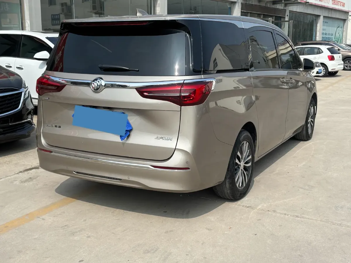 2022 Buick GL8 2.0T 237HP L4 9AT,autocango,china used car exporter,china ev exporter,chinese used car exporter,chinese used ev exporter