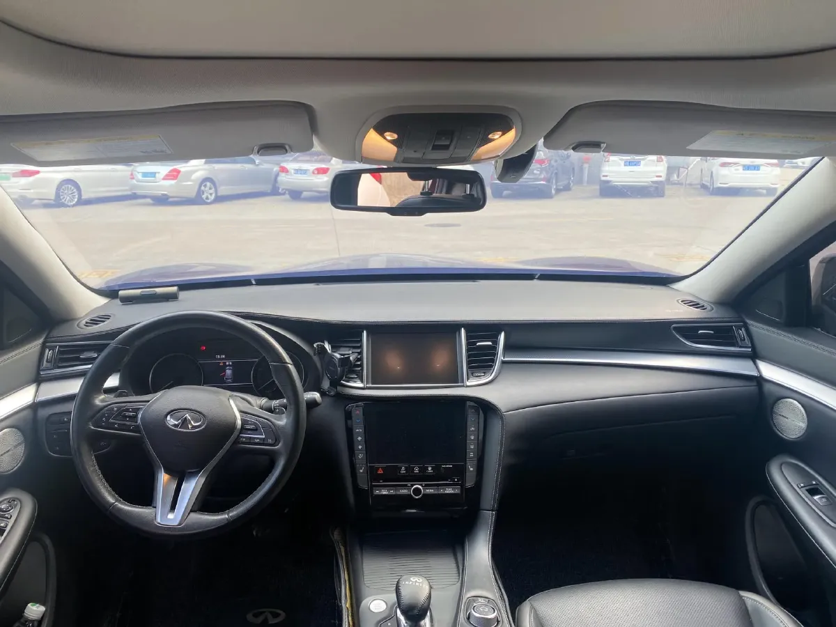 2018 Mitsubishi Pajero 3.0L 174HP V6 5AT,autocango,china used car exporter,china ev exporter,chinese used car exporter,chinese used ev exporter