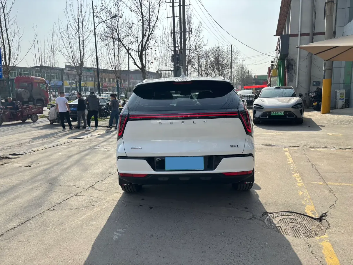 2025 Geely StarRay 1.5T 181HP L4 7DCT,autocango,china used car exporter,china ev exporter,chinese used car exporter,chinese used ev exporter