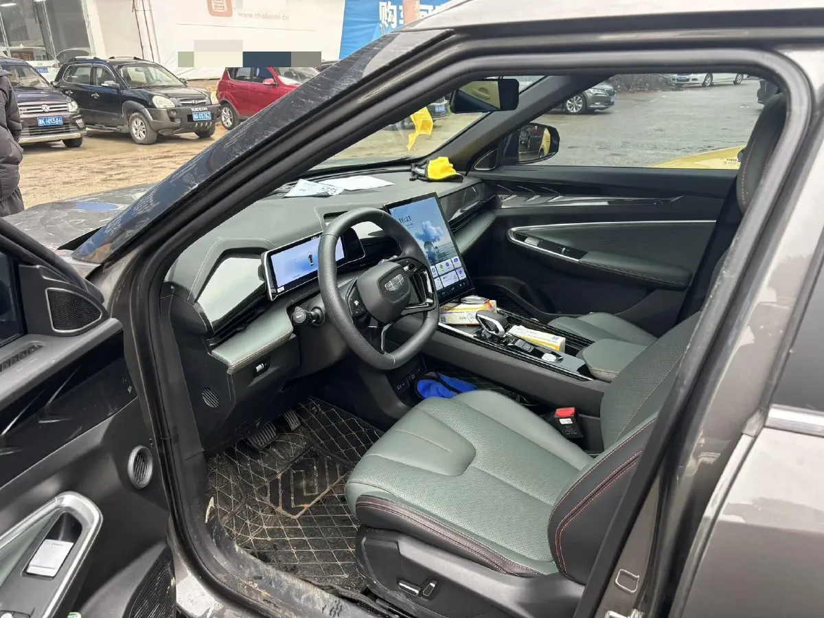 2024 Geely Azkarra 1.5T 181HP L4 7DCT,autocango,china used car exporter,china ev exporter,chinese used car exporter,chinese used ev exporter