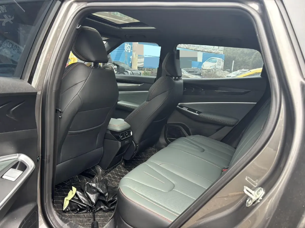 2024 Geely Azkarra 1.5T 181HP L4 7DCT,autocango,china used car exporter,china ev exporter,chinese used car exporter,chinese used ev exporter