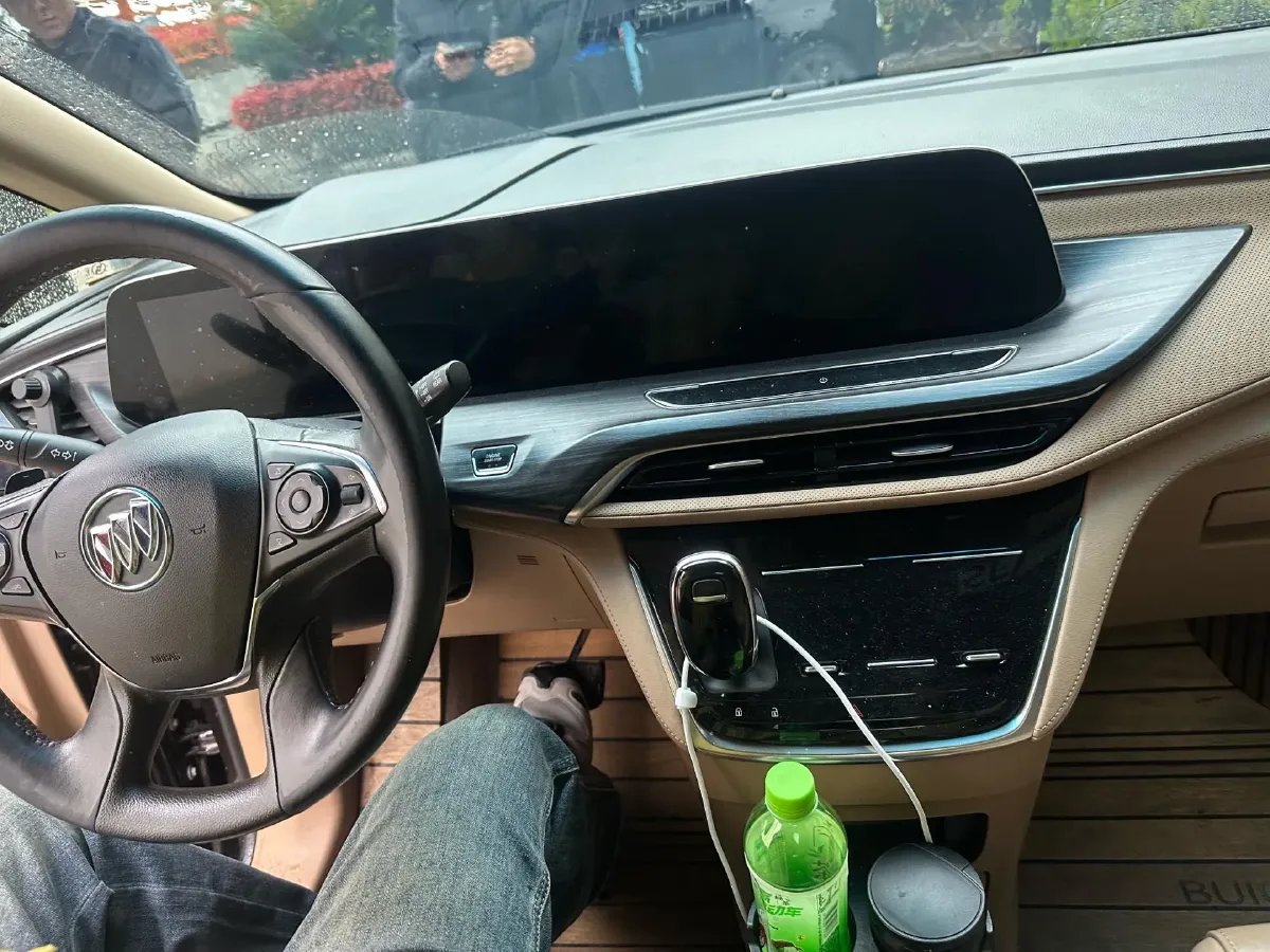 2021 Buick GL8 2.0T 237HP L4 9AT,autocango,china used car exporter,china ev exporter,chinese used car exporter,chinese used ev exporter