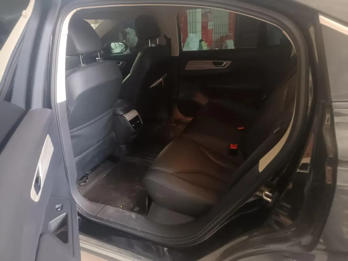 2024 HongQi E-QM5 BEV 72KWH,autocango,china used car exporter,china ev exporter,chinese used car exporter,chinese used ev exporter