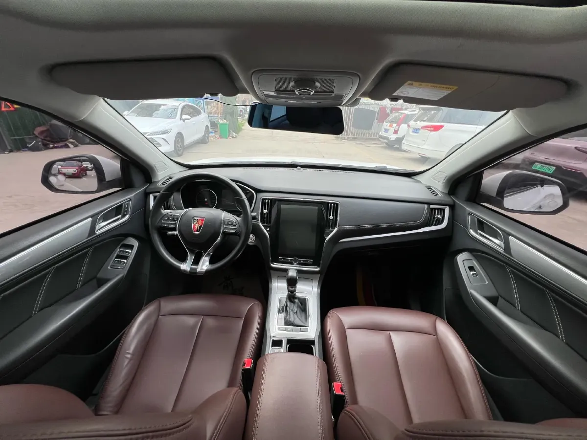 2020 Roewe i6 1.5T 169HP L4 7DCT,autocango,china used car exporter,china ev exporter,chinese used car exporter,chinese used ev exporter