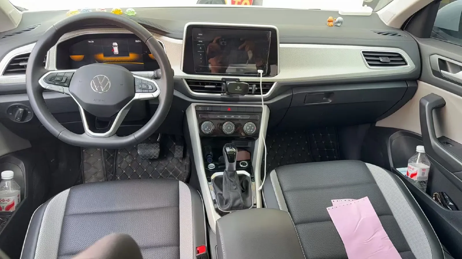 2023 Volkswagen T-Roc 1.4T 150HP L4 7DCT,autocango,china used car exporter,china ev exporter,chinese used car exporter,chinese used ev exporter