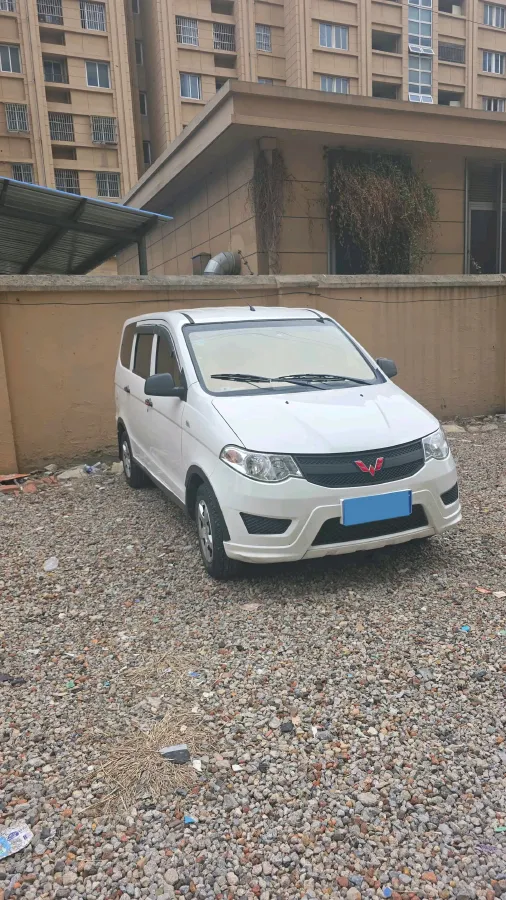 2020 WuLing HongGuang V 1.2L 76HP L4 5MT,autocango,china used car exporter,china ev exporter,chinese used car exporter,chinese used ev exporter