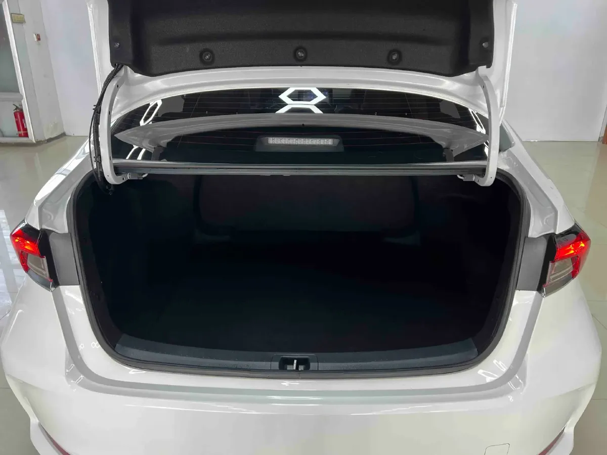 2022 Toyota Corolla 1.2T 116HP L4 CVT,autocango,china used car exporter,china ev exporter,chinese used car exporter,chinese used ev exporter