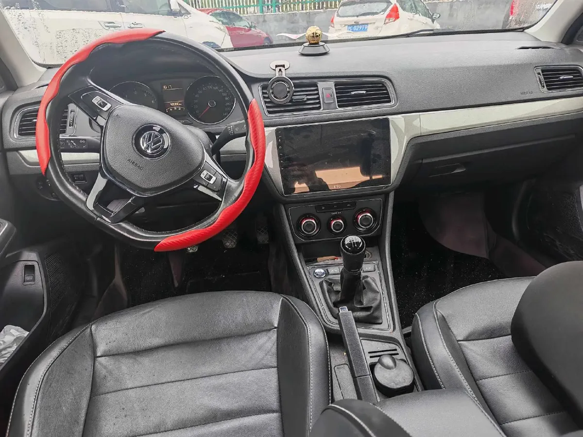 2017 Zotye Damy X7 1.8T 177HP L4 5MT,autocango,china used car exporter,china ev exporter,chinese used car exporter,chinese used ev exporter