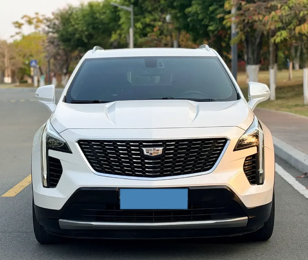 2020 Cadillac XT4 2.0T 241HP L4 9AT,autocango,china used car exporter,china ev exporter,chinese used car exporter,chinese used ev exporter