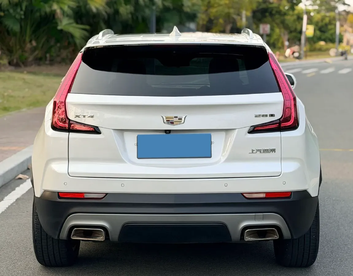 2020 Cadillac XT4 2.0T 241HP L4 9AT,autocango,china used car exporter,china ev exporter,chinese used car exporter,chinese used ev exporter