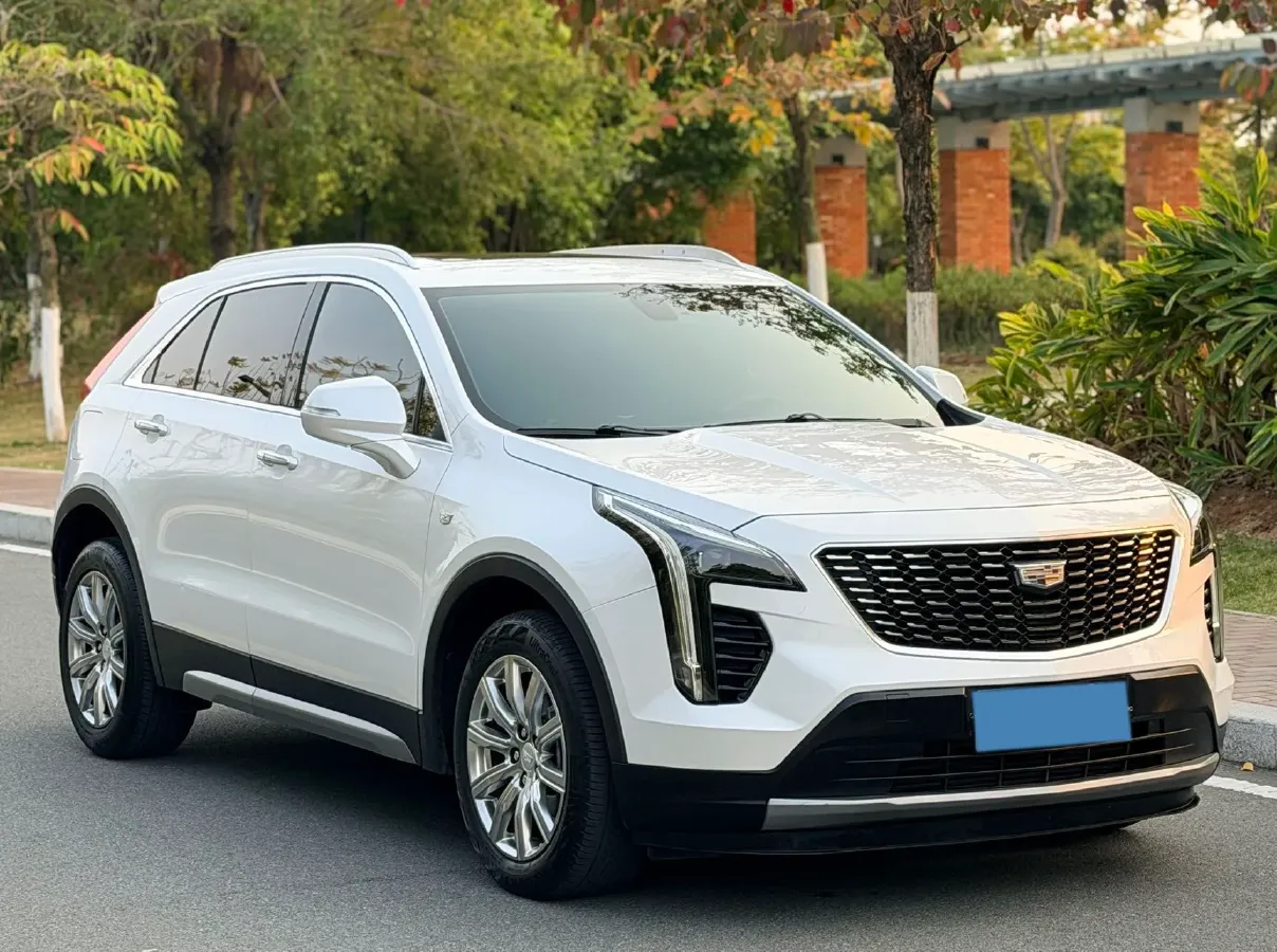 2020 Cadillac XT4 2.0T 241HP L4 9AT,autocango,china used car exporter,china ev exporter,chinese used car exporter,chinese used ev exporter