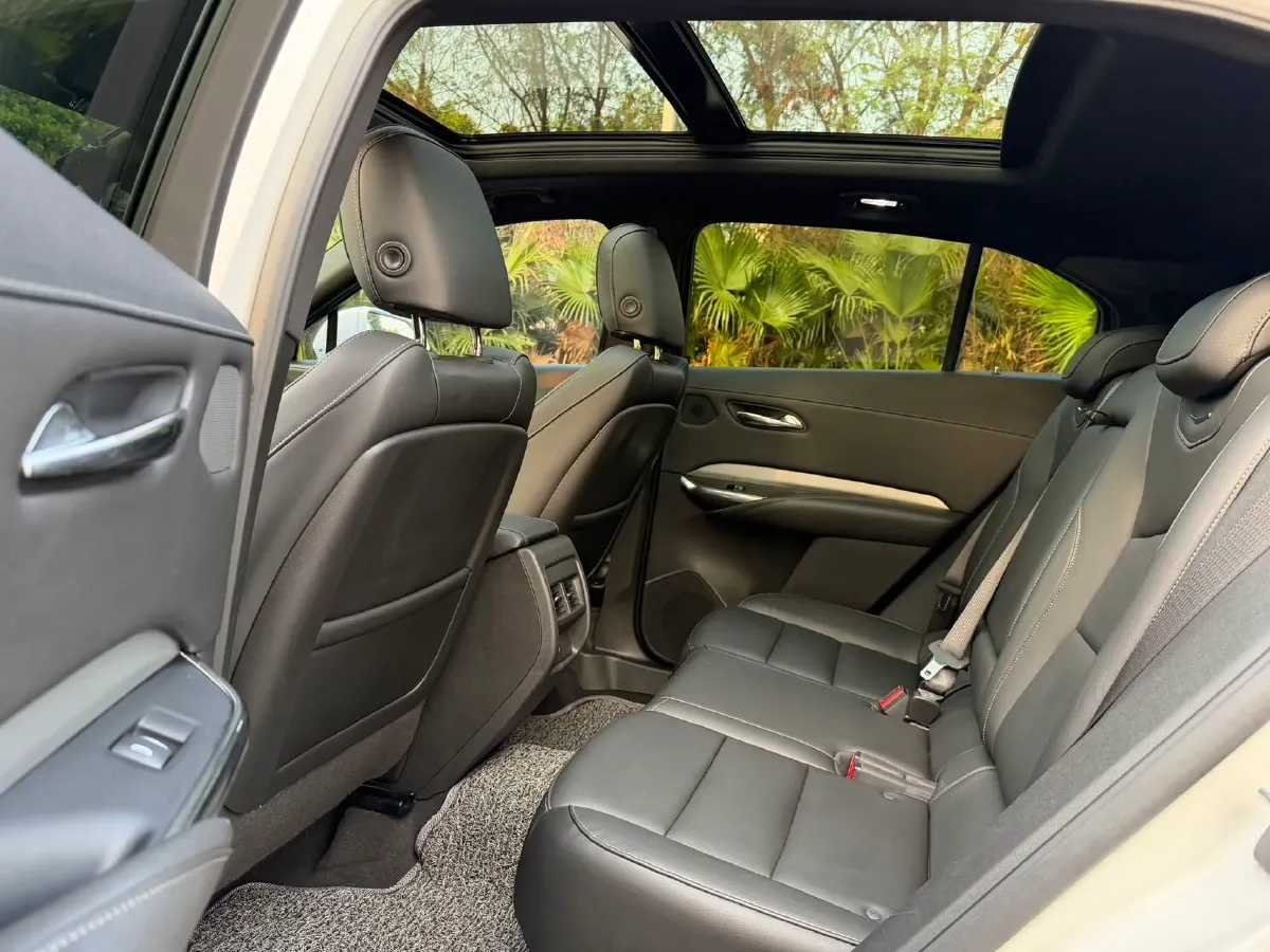 2020 Cadillac XT4 2.0T 241HP L4 9AT,autocango,china used car exporter,china ev exporter,chinese used car exporter,chinese used ev exporter