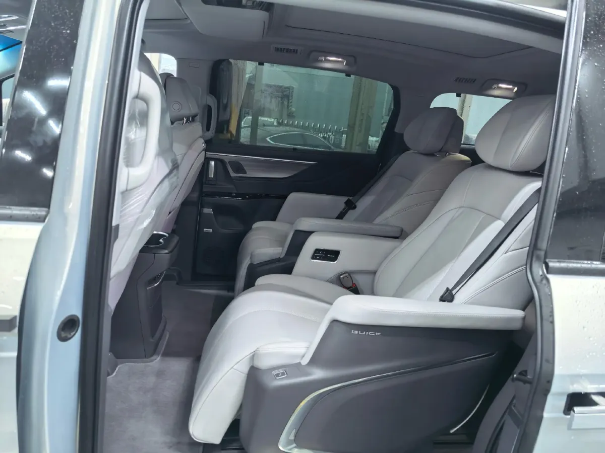 2025 Buick GL8 2.0T 237HP L4 9AT,autocango,china used car exporter,china ev exporter,chinese used car exporter,chinese used ev exporter