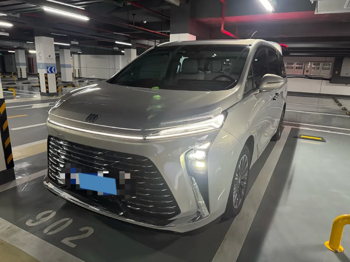 2025 Buick GL8 2.0T 237HP L4 9AT,autocango,china used car exporter,china ev exporter,chinese used car exporter,chinese used ev exporter