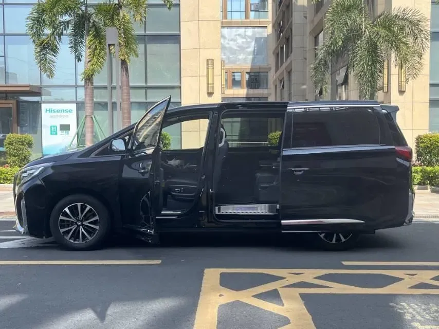 2023 GAC Trumpchi M8 2.0T 252HP L4 8AT,autocango,china used car exporter,china ev exporter,chinese used car exporter,chinese used ev exporter