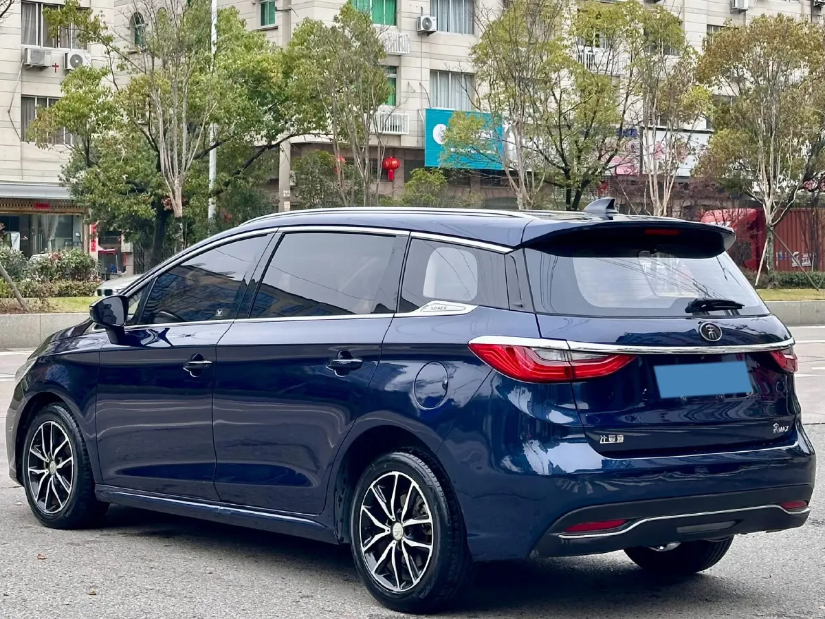2017 BYD Song MAX 1.5T 154HP L4 6DCT,autocango,china used car exporter,china ev exporter,chinese used car exporter,chinese used ev exporter