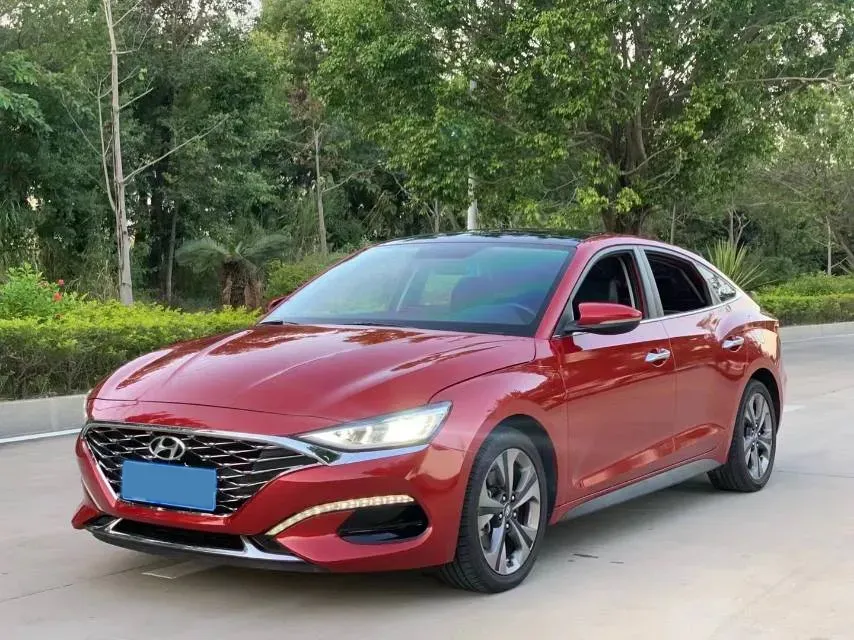 2019 Hyundai La Festa 1.6T 190HP L4 7DCT,autocango,china used car exporter,china ev exporter,chinese used car exporter,chinese used ev exporter