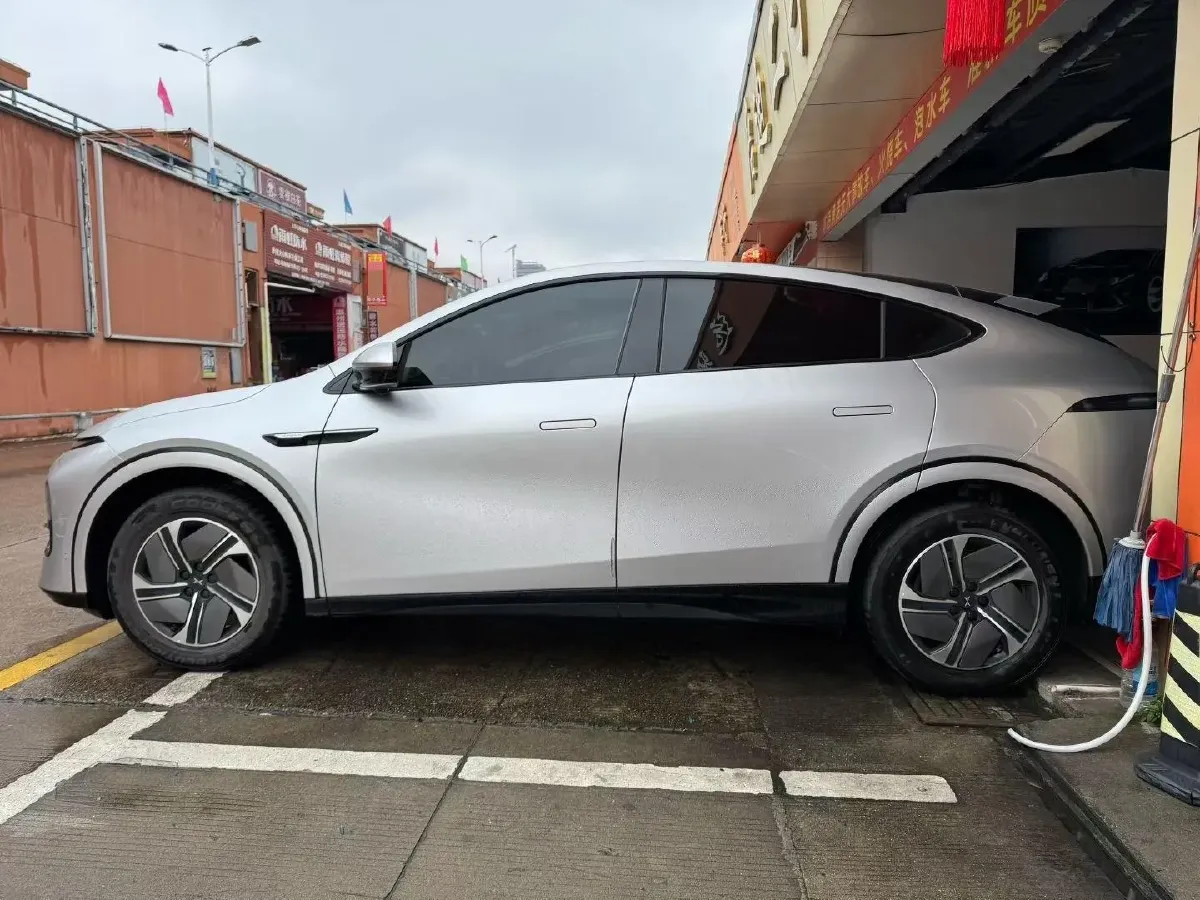 2024 Xpeng G6 BEV 66KWH,autocango,china used car exporter,china ev exporter,chinese used car exporter,chinese used ev exporter