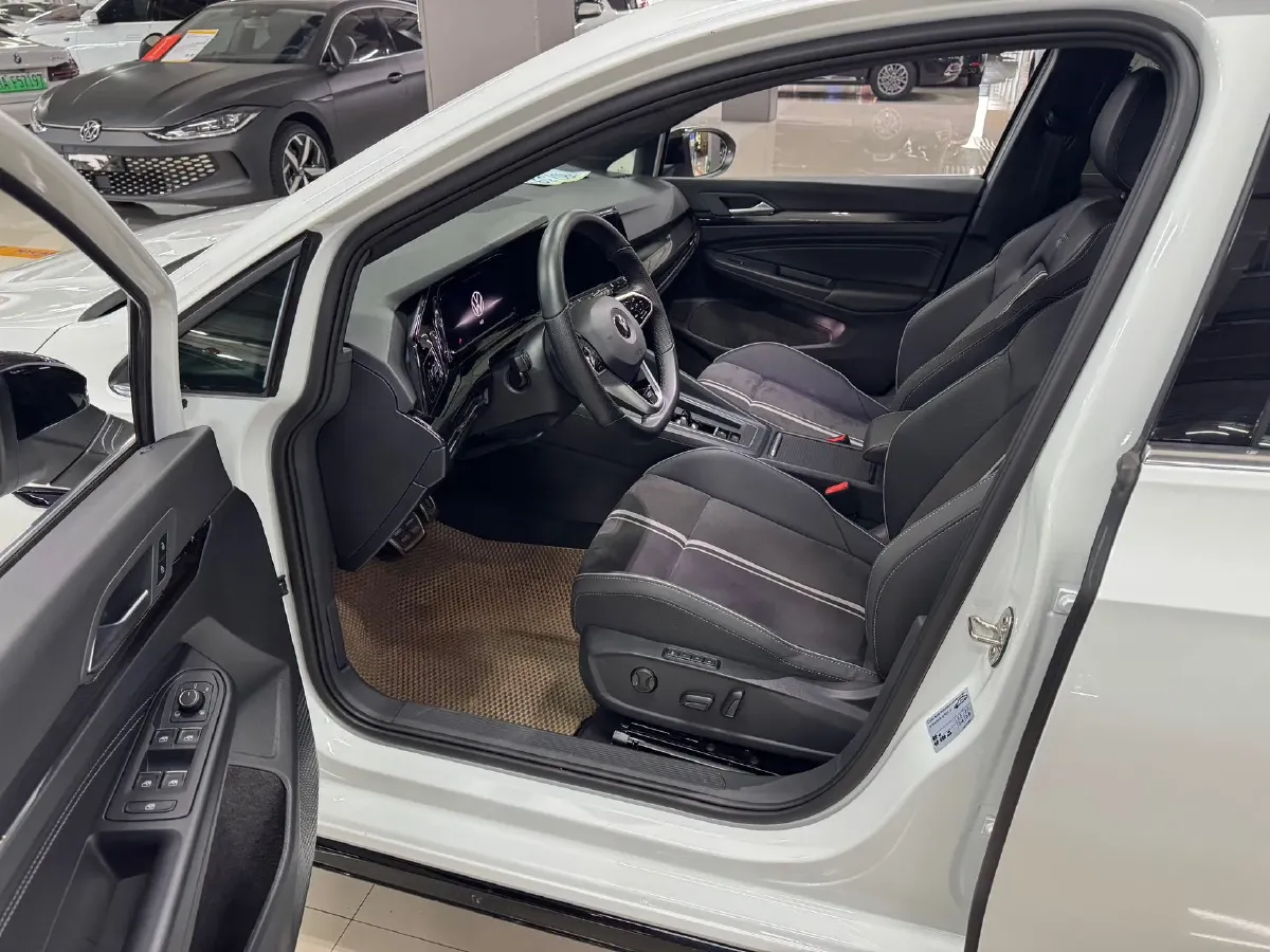 2023 Volkswagen Golf 1.4T 150HP L4 7DCT,autocango,china used car exporter,china ev exporter,chinese used car exporter,chinese used ev exporter