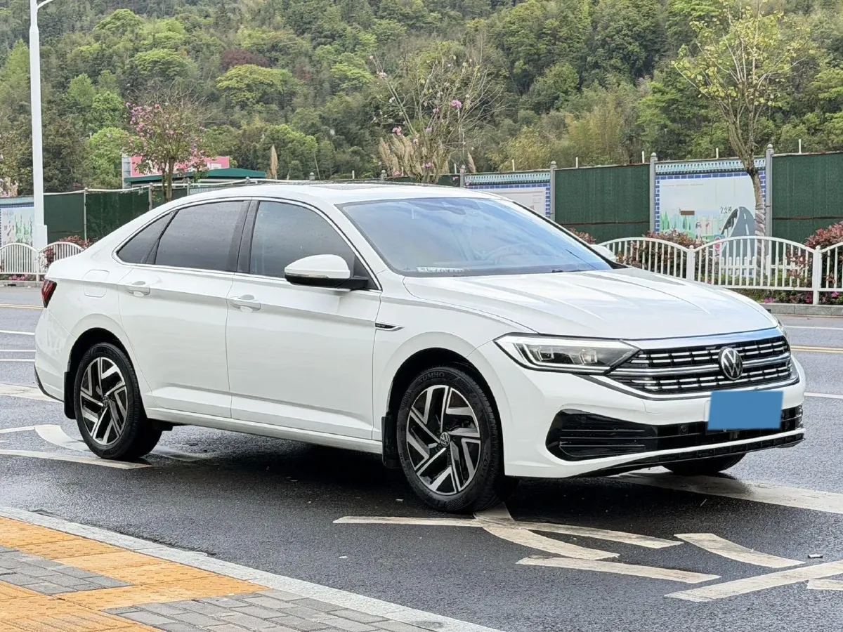 2023 Volkswagen Sagitar 1.2T 116HP L4 7DCT,autocango,china used car exporter,china ev exporter,chinese used car exporter,chinese used ev exporter