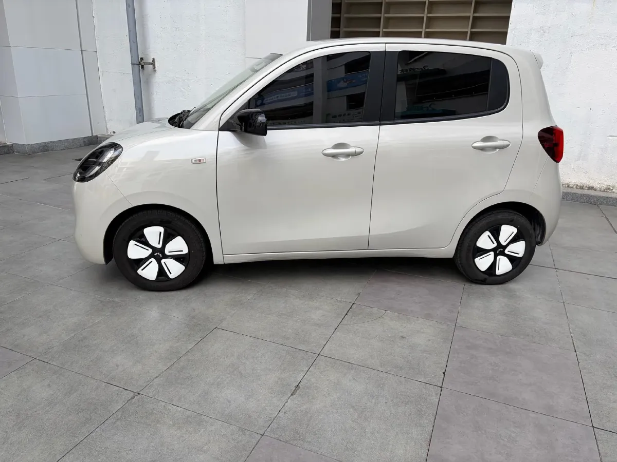 2025 WuLing HongGuang MINI EV BEV 16.2KWH,autocango,china used car exporter,china ev exporter,chinese used car exporter,chinese used ev exporter