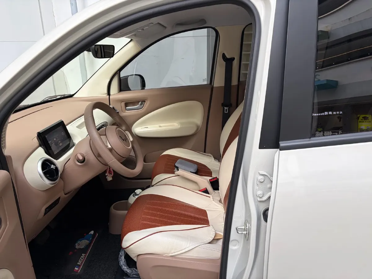 2025 WuLing HongGuang MINI EV BEV 16.2KWH,autocango,china used car exporter,china ev exporter,chinese used car exporter,chinese used ev exporter