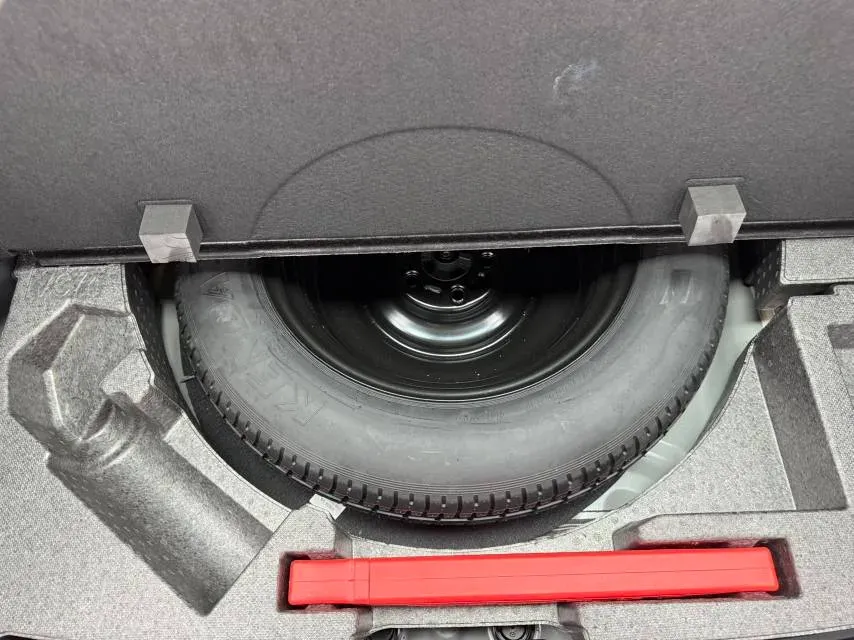 2023 Mazda CX-50 2.0L 155HP L4 6AT,autocango,china used car exporter,china ev exporter,chinese used car exporter,chinese used ev exporter