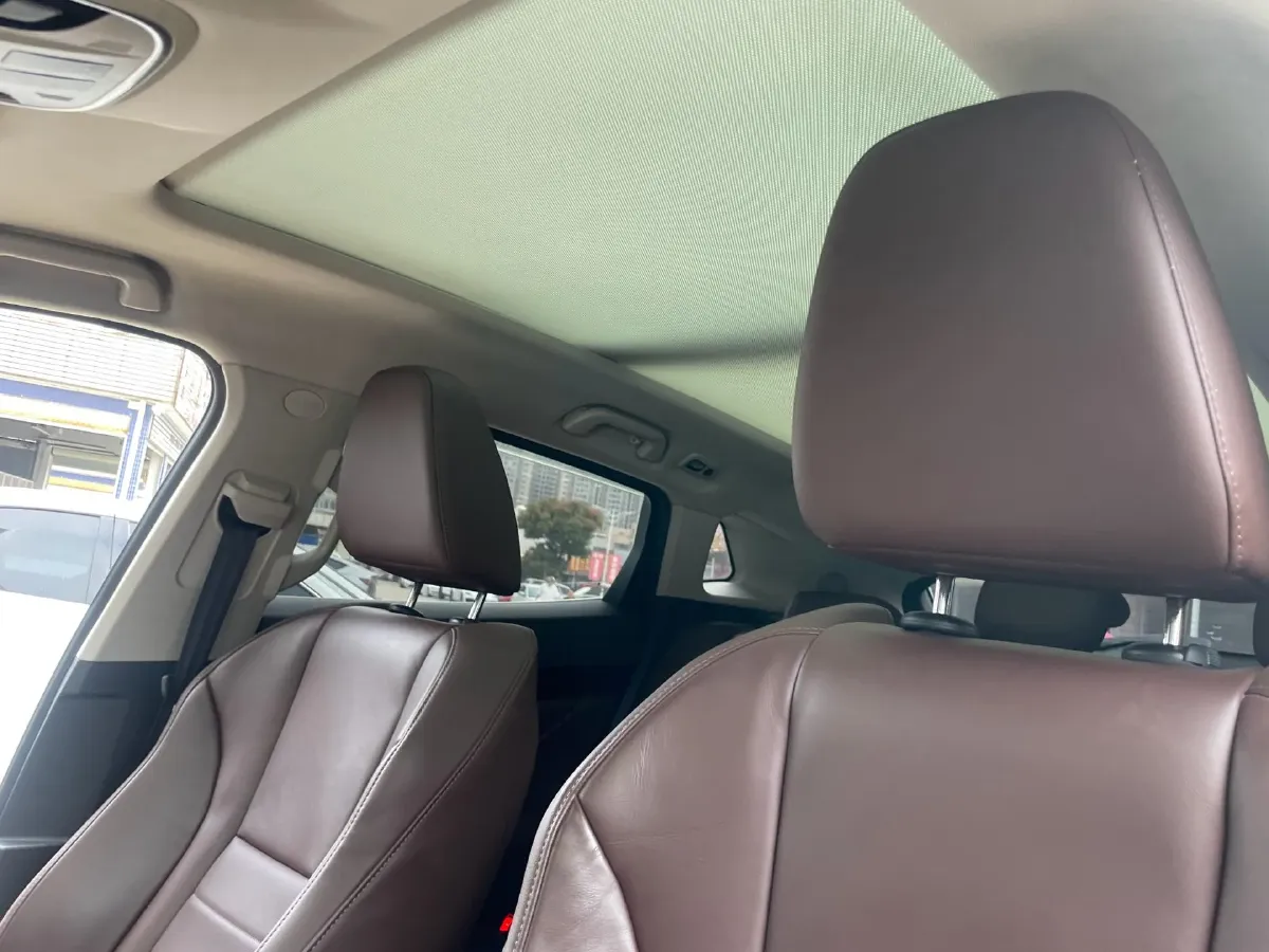 2017 WEY VV7 2.0T 234HP L4 7DCT,autocango,china used car exporter,china ev exporter,chinese used car exporter,chinese used ev exporter