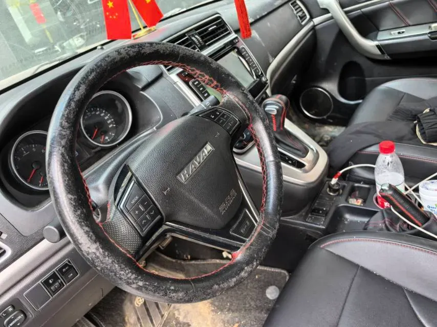 2017 Haval M6 1.5T 150HP L4 6AT,autocango,china used car exporter,china ev exporter,chinese used car exporter,chinese used ev exporter