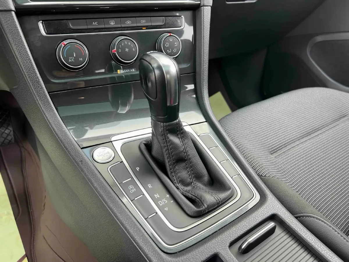 2020 Volkswagen Golf 1.4T 150HP L4 7DCT,autocango,china used car exporter,china ev exporter,chinese used car exporter,chinese used ev exporter