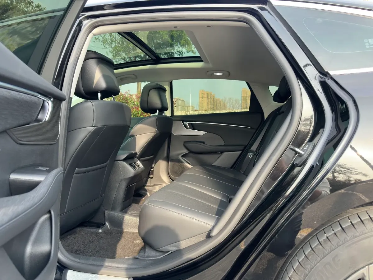 2025 Buick Larcosse 2.0T 237HP L4 9AT,autocango,china used car exporter,china ev exporter,chinese used car exporter,chinese used ev exporter