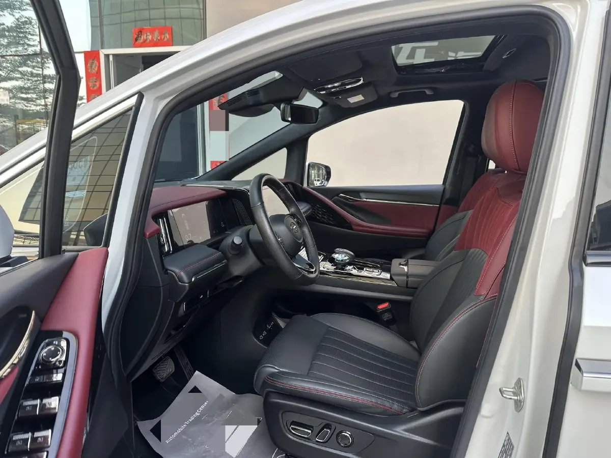 2023 GAC Trumpchi M8 2.0T 252HP L4 8AT,autocango,china used car exporter,china ev exporter,chinese used car exporter,chinese used ev exporter